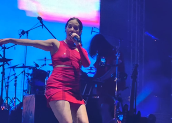 Playa del Carmen reúne a más de 35 mil personas en el Grito; Ximena Sariñana y Sin Bandera cierran la noche