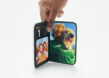 Apple presenta el iPhone Duo, su primer teléfono plegable