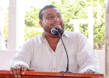 Detienen al alcalde de Juchitán durante operativo en Oaxaca