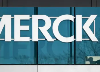 Vacuna de Merck y Moderna reduce riesgo de melanoma