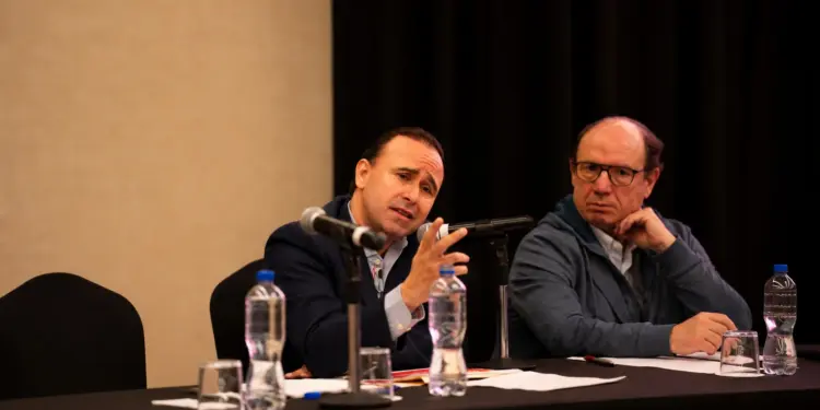 Hoteleros advierten caída del turismo aéreo en México