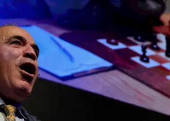 Garry Kasparov denuncia advertencias de EU y Lituania