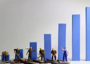 Las distorsiones del salario mínimo 2027 en México