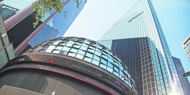 La Bolsa mexicana sube con fuerza y destaca acciones de FEMSA