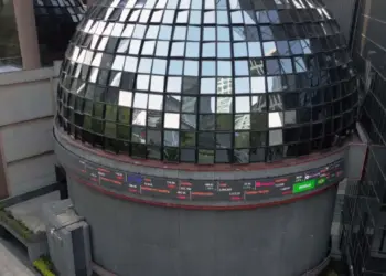 Inicio de semana negativo en la Bolsa mexicana por caída de Banorte