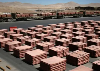 El cobre alcanza su nivel más bajo en cinco semanas por aumento de existencias