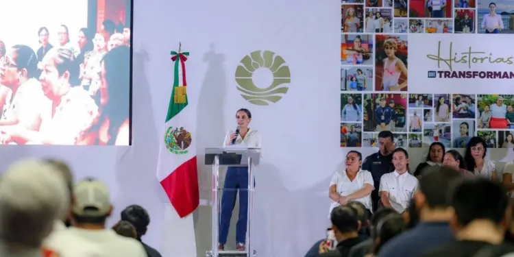 Ana Paty Peralta inicia gira de rendicion de cuentas en Villas Otoch Paraiso