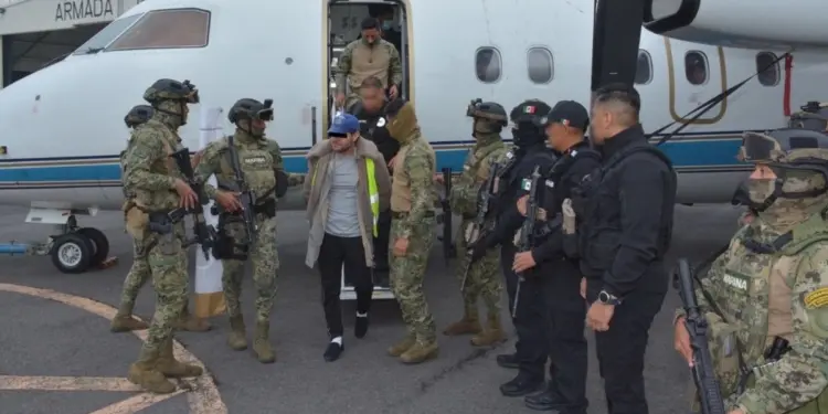 Trasladan a Capitan Sol al Altiplano tras ser detenido en Jalisco por huachicol fiscal