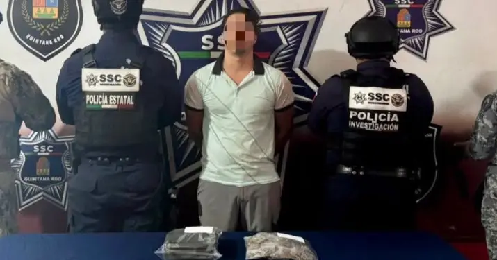 Dos detenidos en Cancún: uno por conducta agresiva y otro con presuntas drogas