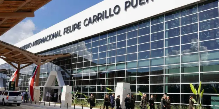 American Airlines deja de volar Tulum–Miami: qué hacer si ya tienes boleto