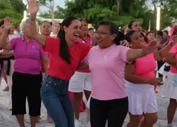 Ana Paty Peralta encabeza jornada Baila por la Vida en Cancun