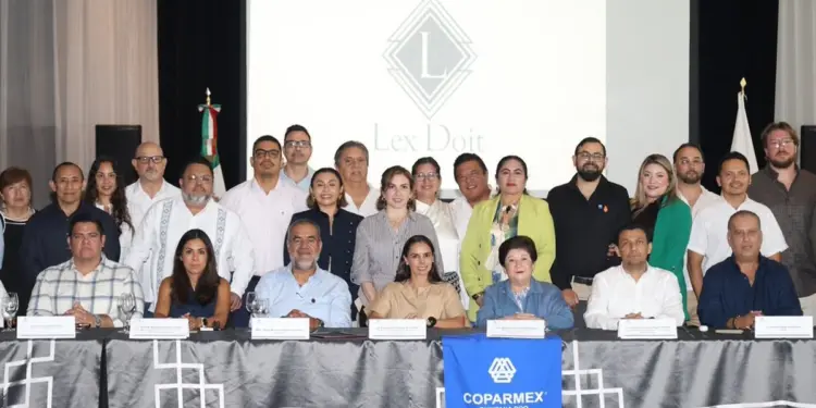 Ana Paty Peralta y COPARMEX analizan retos de competitividad en Cancún