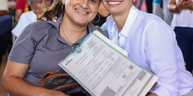 Ana Paty Peralta otorga mas de 145 mil servicios en Registro Civil