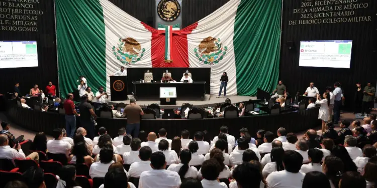Los informes legislativos en Quintana Roo: ¿Simulación o rendición de cuentas?