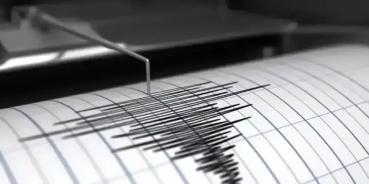 Fuerte sismo de magnitud 7.7 sacude Panamá y genera alerta de tsunami