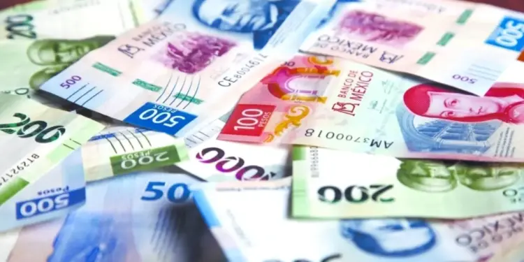 El peso mexicano se aprecia ante la debilidad del dólar