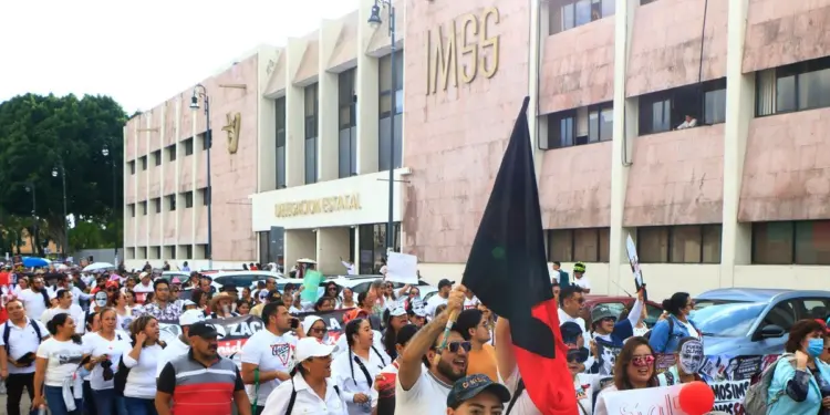 Consulta salarial del IMSS: gana el «no» y el sindicato pide reabrir la negociación