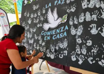 DIF Benito Juarez atendio a 389 personas con pláticas de buen trato en la feria Sembrando la Paz
