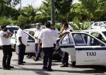 Taxistas en Quintana Roo deberán tener GPS y cámaras para renovar concesiones