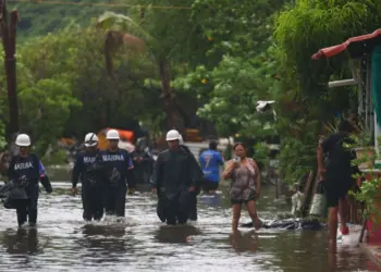 “Simón” se mantiene como huracán categoría 3; llegaría a Mazatlán el jueves