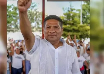 Detienen a alcalde morenista de Puerto Aventuras y a dos personas por presunta extorsión agravada
