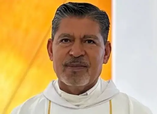 Localizan con vida al sacerdote Clemente en Sinaloa